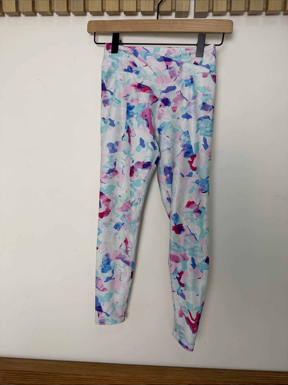 Girls Zella  Printed Active Leggings - Pastel Watercolor size medium 8/10